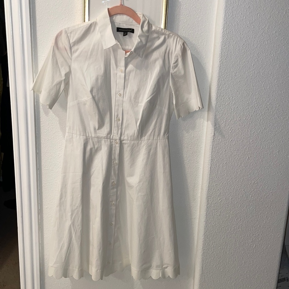 White Banana Republic button up dress